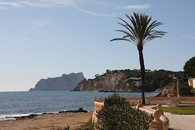 Moraira : promenade en bord de mer